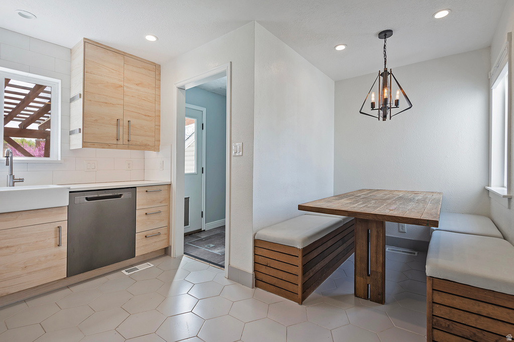 442 E BURTON AVE Salt Lake City, UT 84115