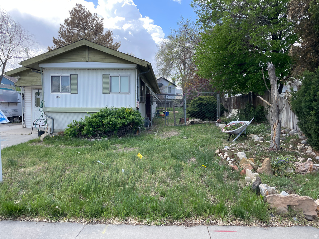 3951 W GENTRY LN West Jordan, UT 84088