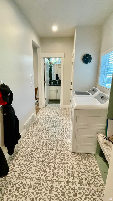 582 E PETERSEN PKWY South Weber, UT 84405