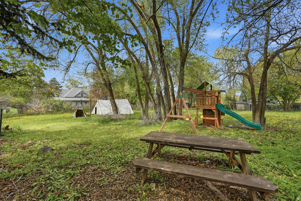 295 S MAIN ST Providence, UT 84332