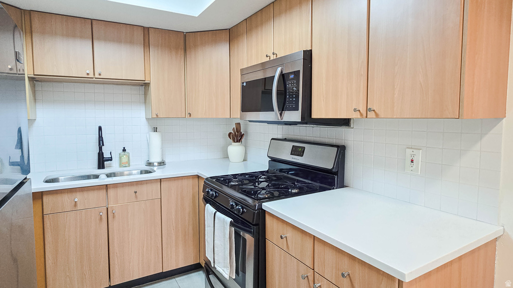 525 S 900 E #A3 Salt Lake City, UT 84102