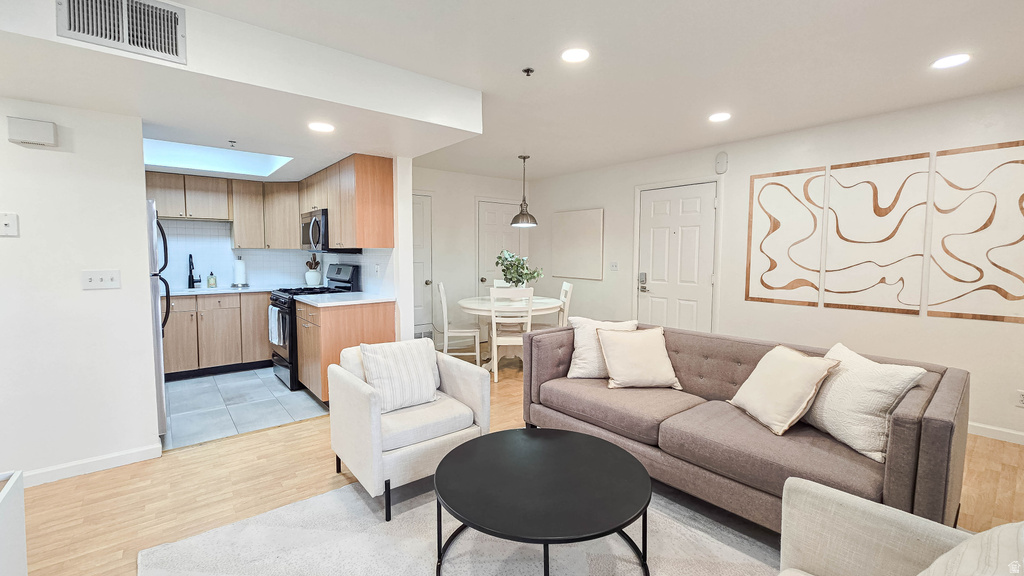 525 S 900 E #A3 Salt Lake City, UT 84102