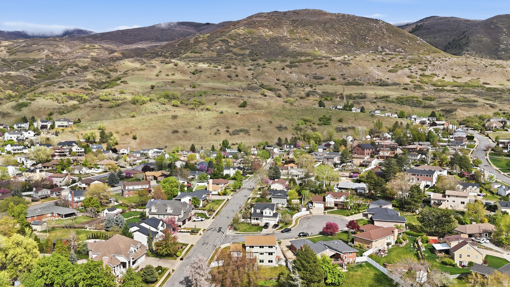 1893 N 100 E Centerville, UT 84014