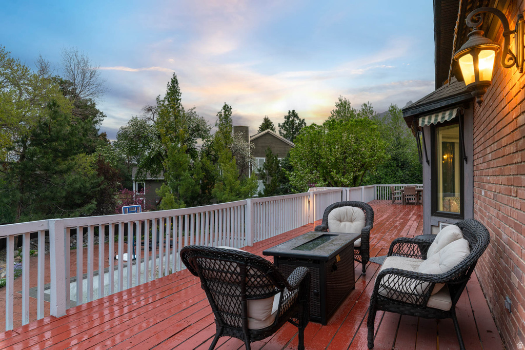 9618 S RUSKIN CIR Sandy, UT 84092