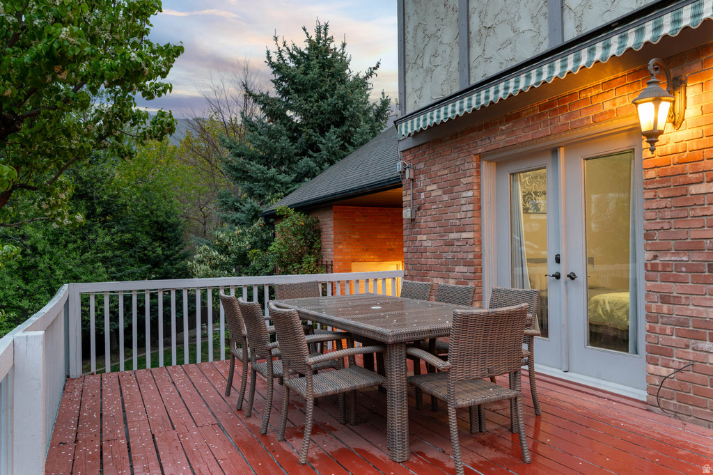 9618 S RUSKIN CIR Sandy, UT 84092