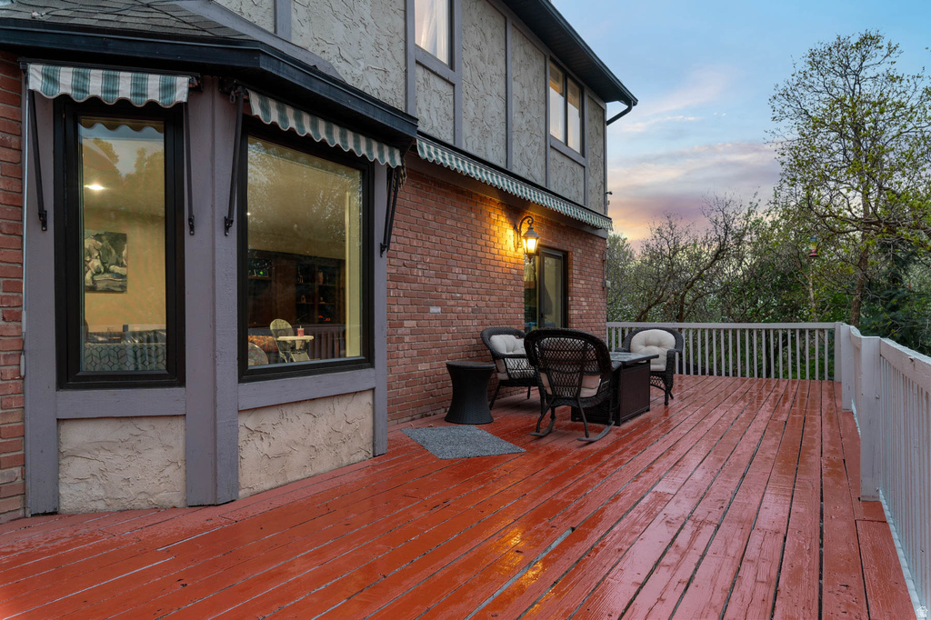 9618 S RUSKIN CIR Sandy, UT 84092