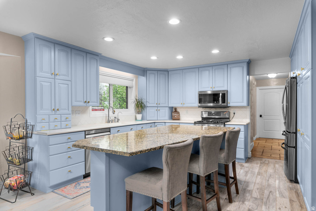 9618 S RUSKIN CIR Sandy, UT 84092