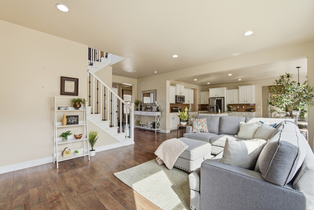 1497 W MEADOW GLEN DR Bluffdale, UT 84065