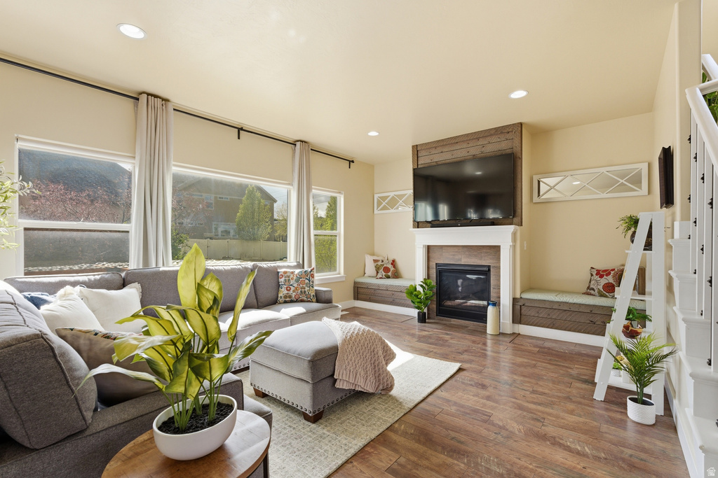 1497 W MEADOW GLEN DR Bluffdale, UT 84065