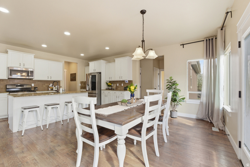 1497 W MEADOW GLEN DR Bluffdale, UT 84065