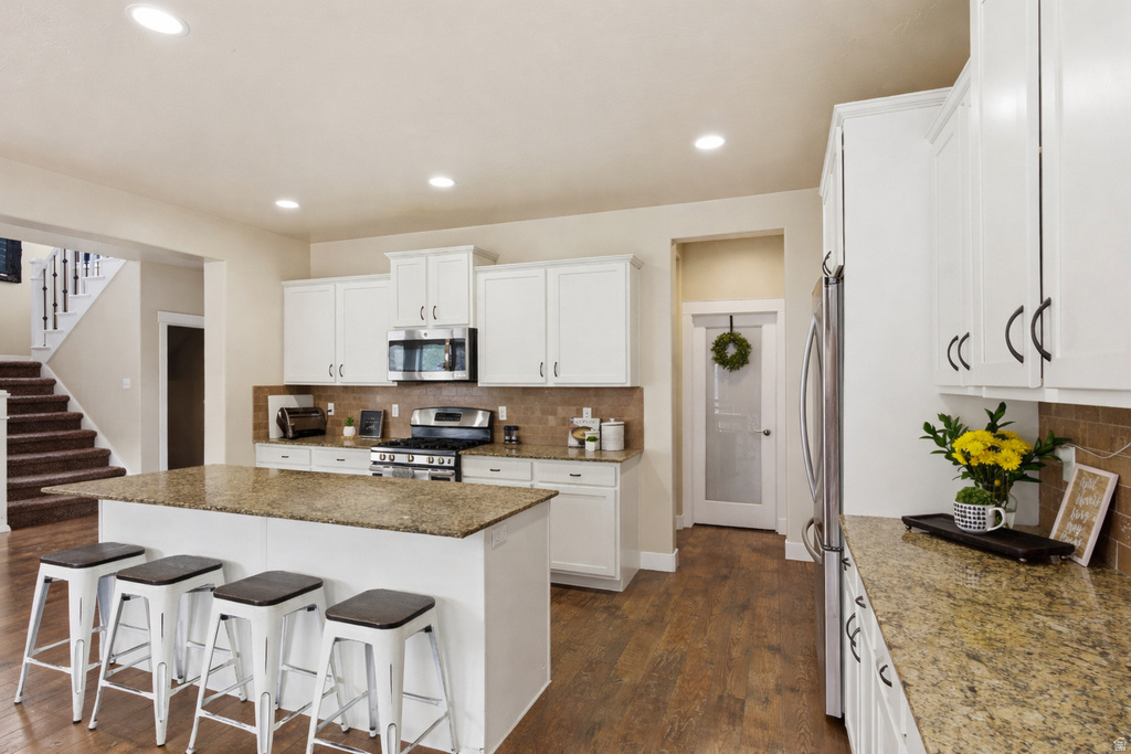 1497 W MEADOW GLEN DR Bluffdale, UT 84065