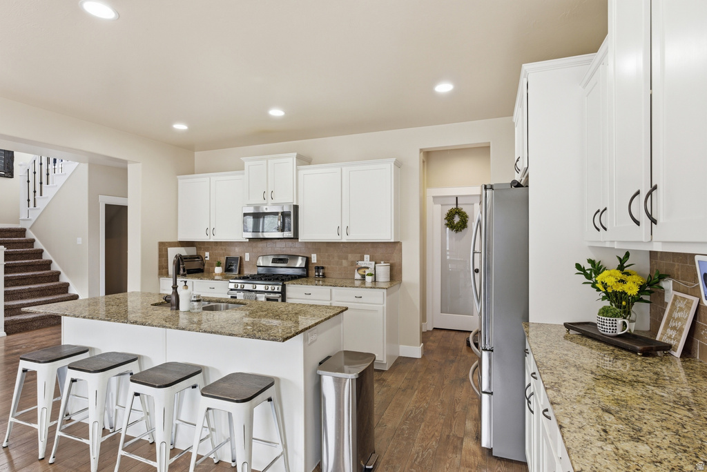 1497 W MEADOW GLEN DR Bluffdale, UT 84065