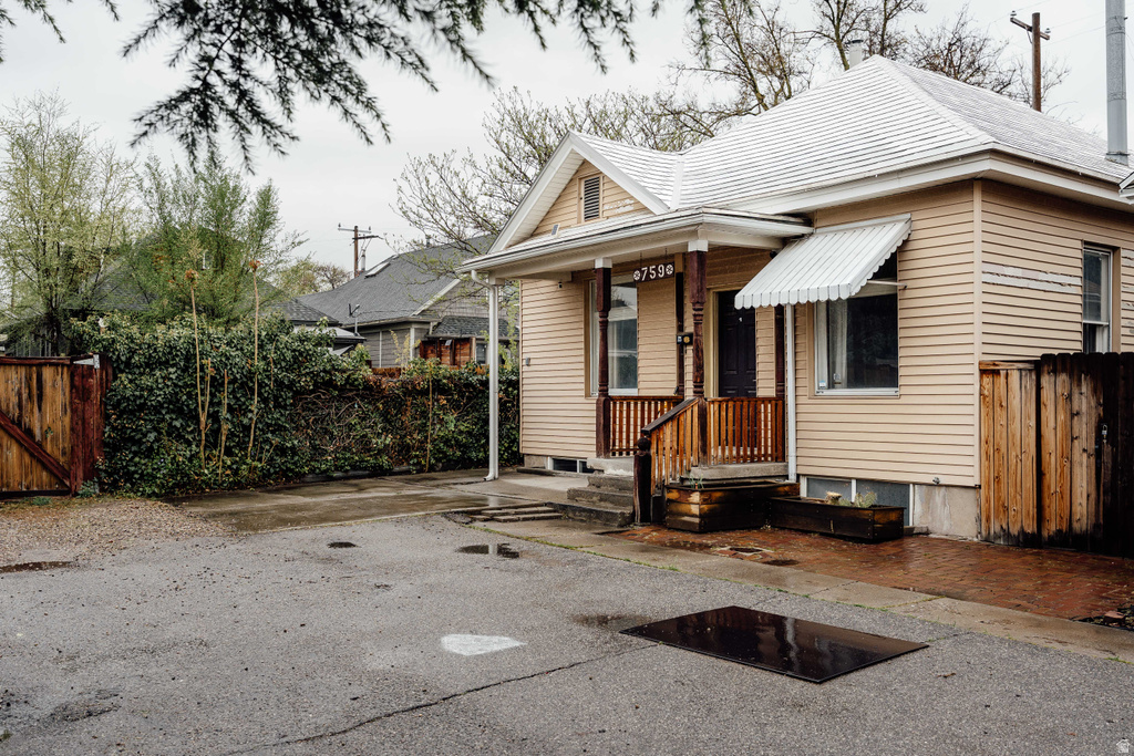 759 S KILBOURNE CT Salt Lake City, UT 84102