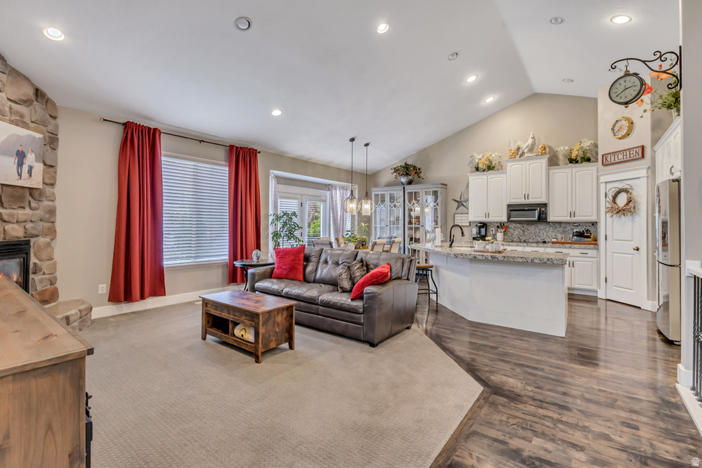 2462 W STONEHAVEN LOOP Lehi, UT 84043