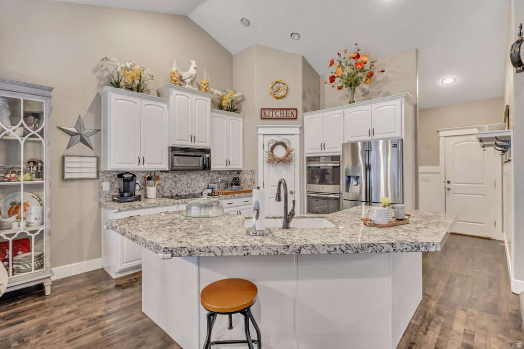 2462 W STONEHAVEN LOOP Lehi, UT 84043