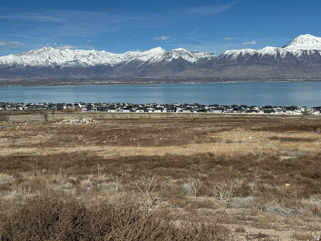 3181 S HICKORY ST Saratoga Springs, UT 84045