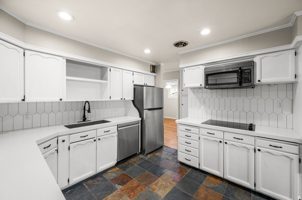 1169 N CAPISTRANO DR Salt Lake City, UT 84116