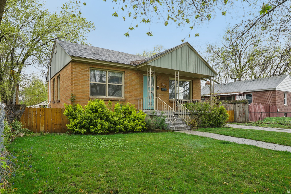 1379 S UTAHNA DR Salt Lake City, UT 84104