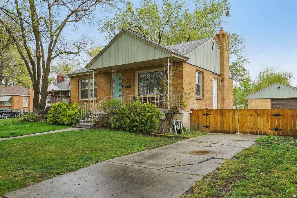 1379 S UTAHNA DR Salt Lake City, UT 84104