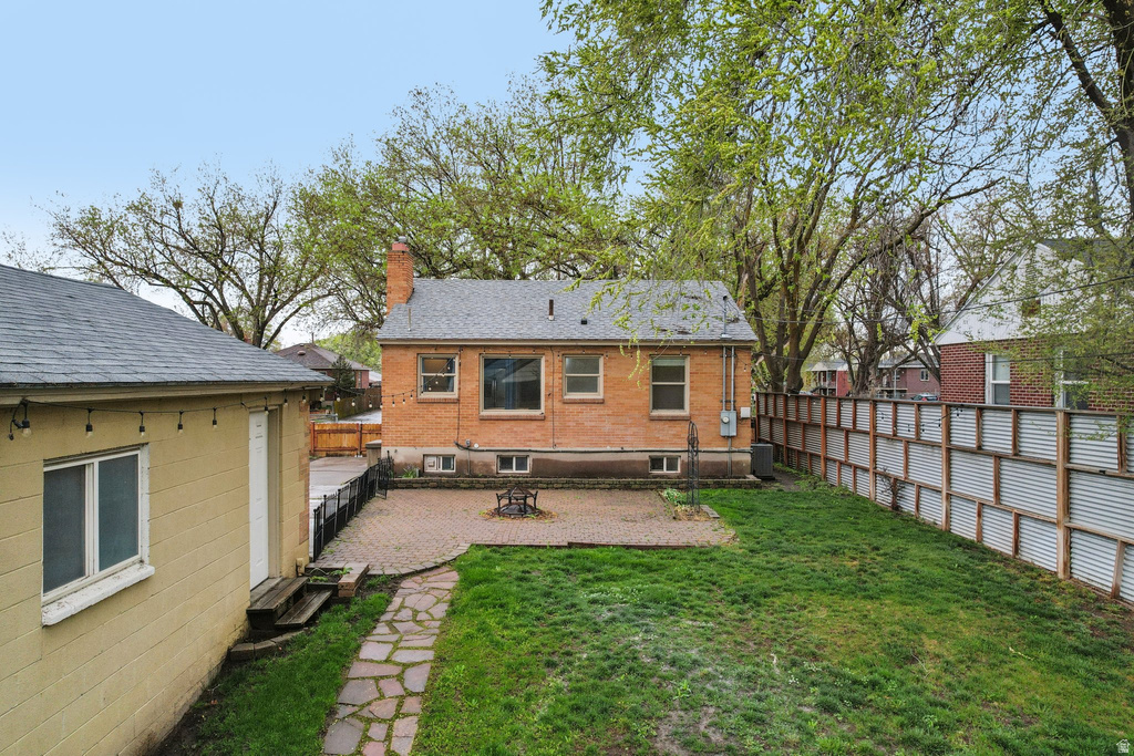 1379 S UTAHNA DR Salt Lake City, UT 84104