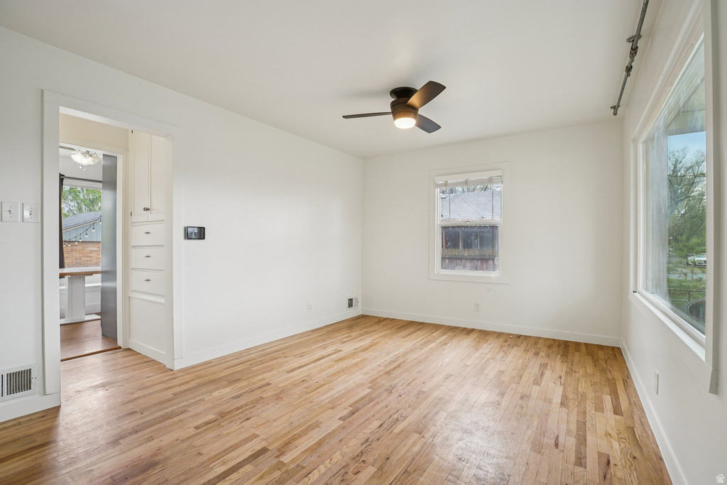 1379 S UTAHNA DR Salt Lake City, UT 84104