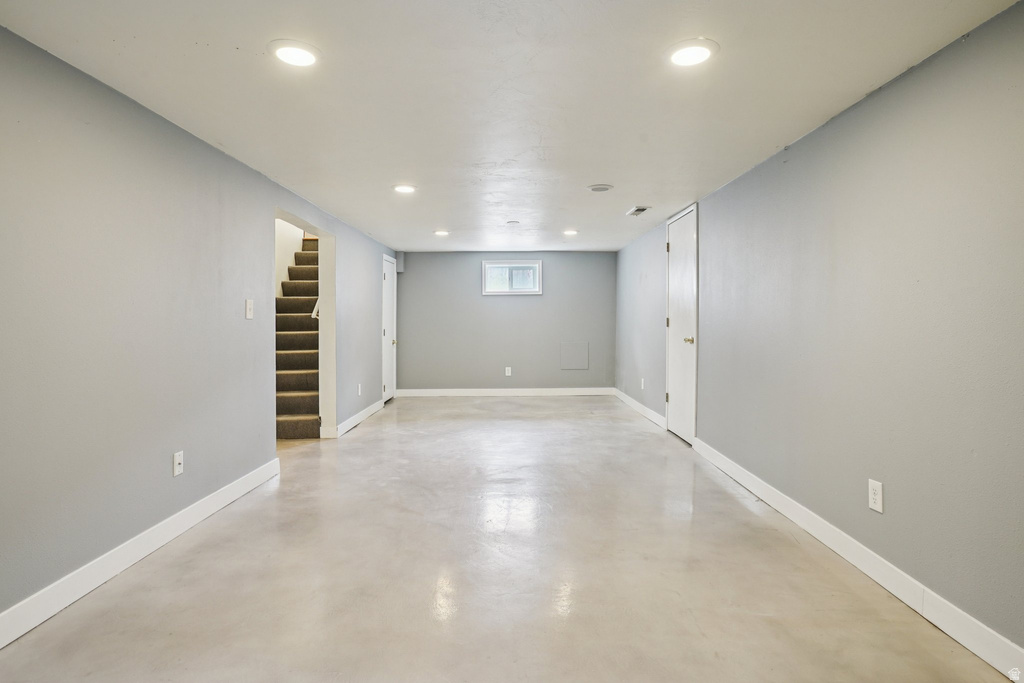 1379 S UTAHNA DR Salt Lake City, UT 84104