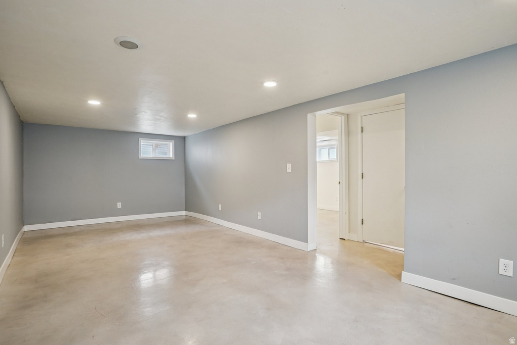 1379 S UTAHNA DR Salt Lake City, UT 84104