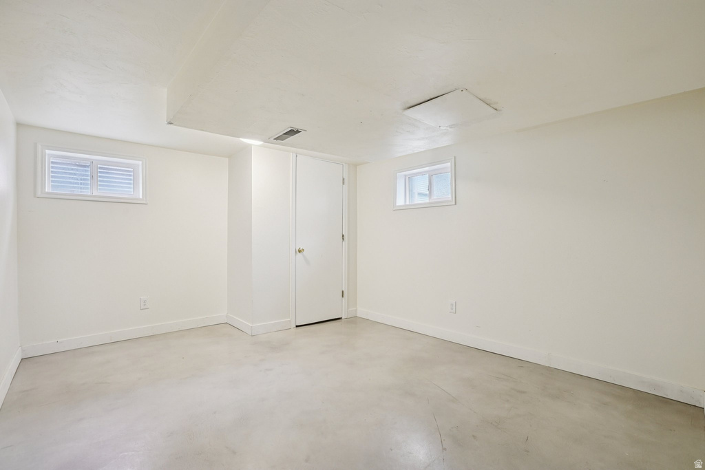 1379 S UTAHNA DR Salt Lake City, UT 84104