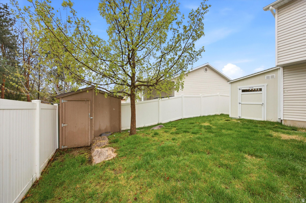 1282 N 25 E Layton, UT 84041