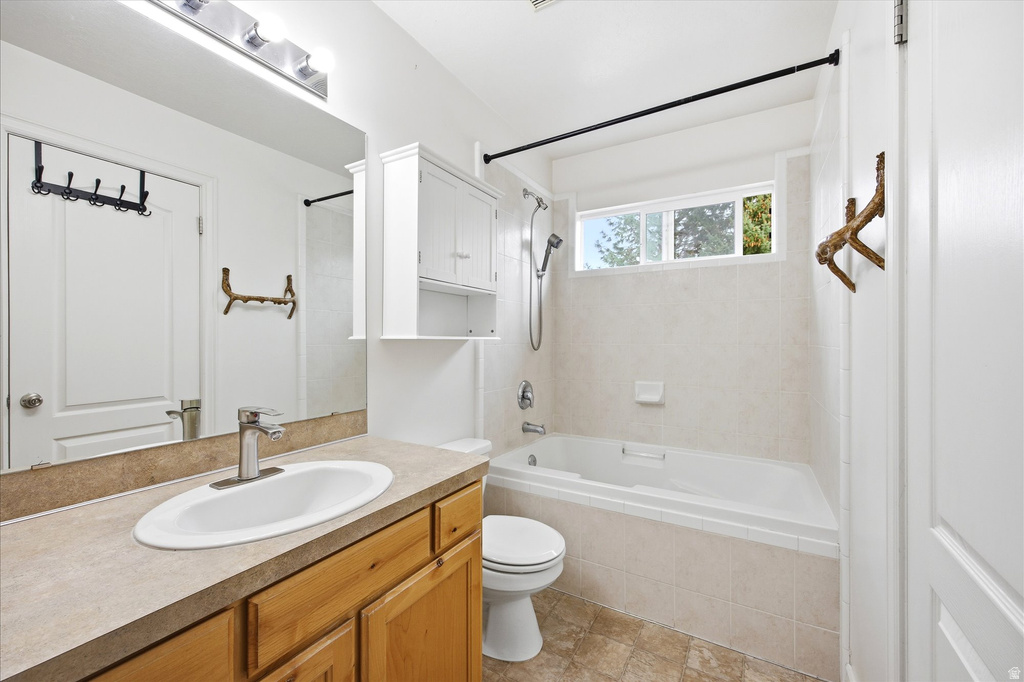 1282 N 25 E Layton, UT 84041