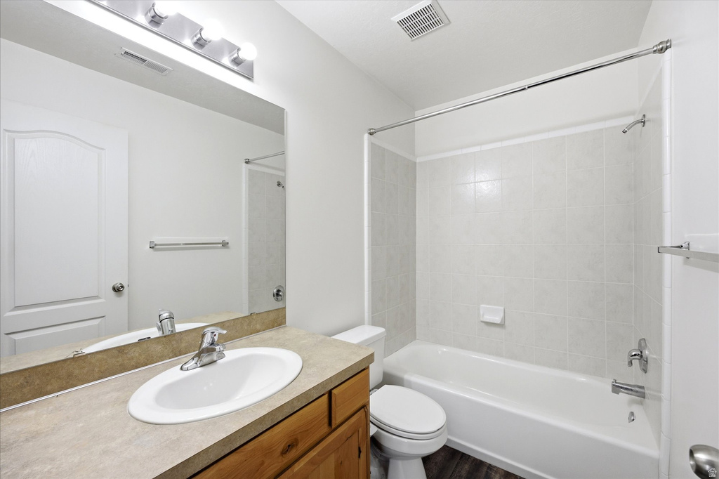 1282 N 25 E Layton, UT 84041