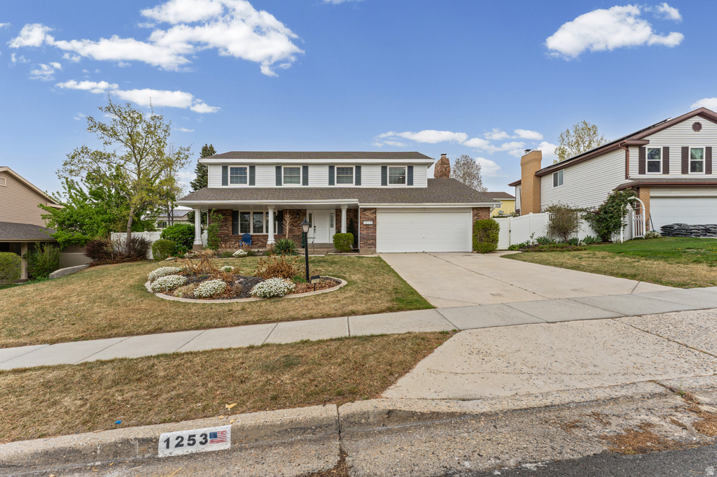 1253 E MEADOW RIDGE RD Sandy, UT 84094