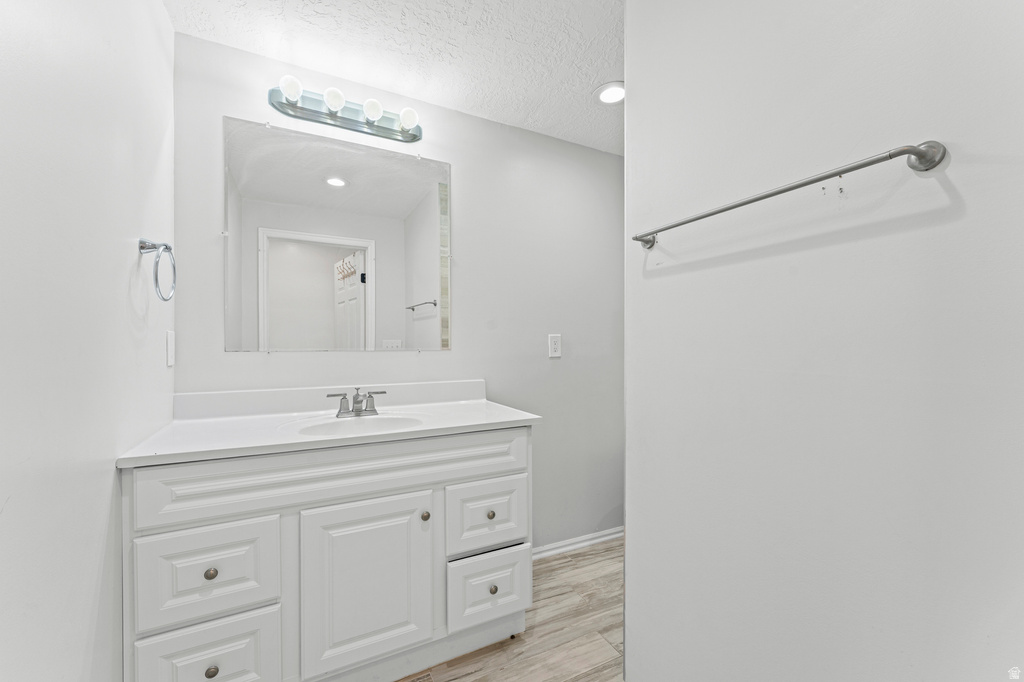 1253 E MEADOW RIDGE RD Sandy, UT 84094