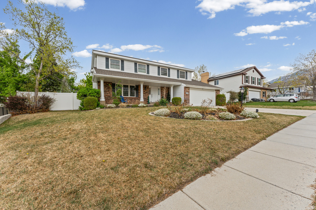 1253 E MEADOW RIDGE RD Sandy, UT 84094