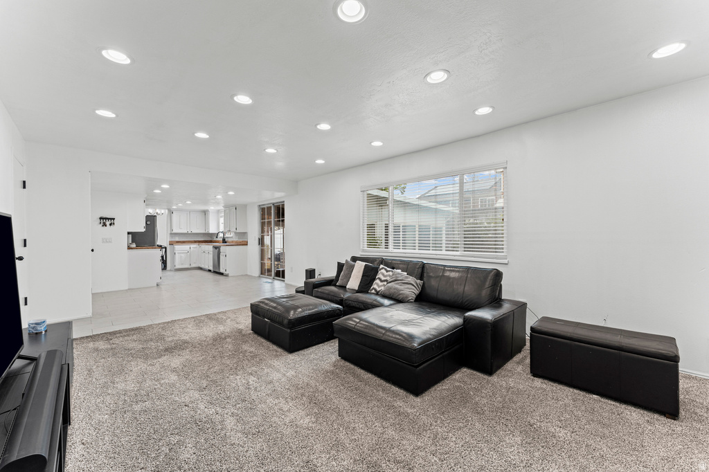 1253 E MEADOW RIDGE RD Sandy, UT 84094