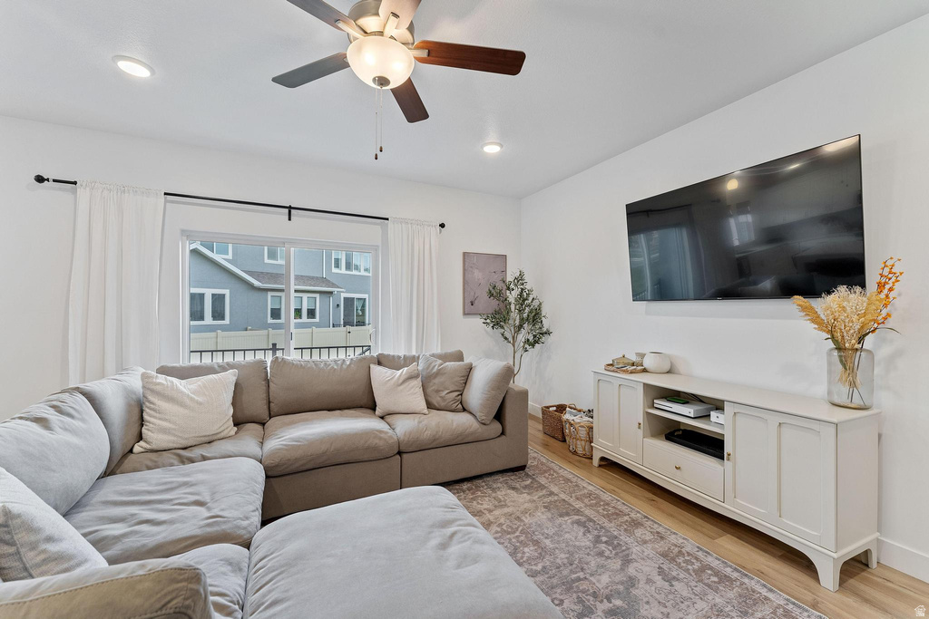 3326 E CALEDONIA AVE Eagle Mountain, UT 84005