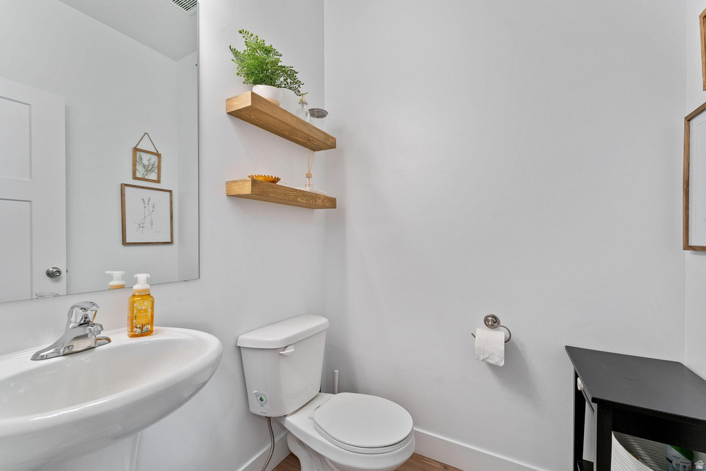 3326 E CALEDONIA AVE Eagle Mountain, UT 84005