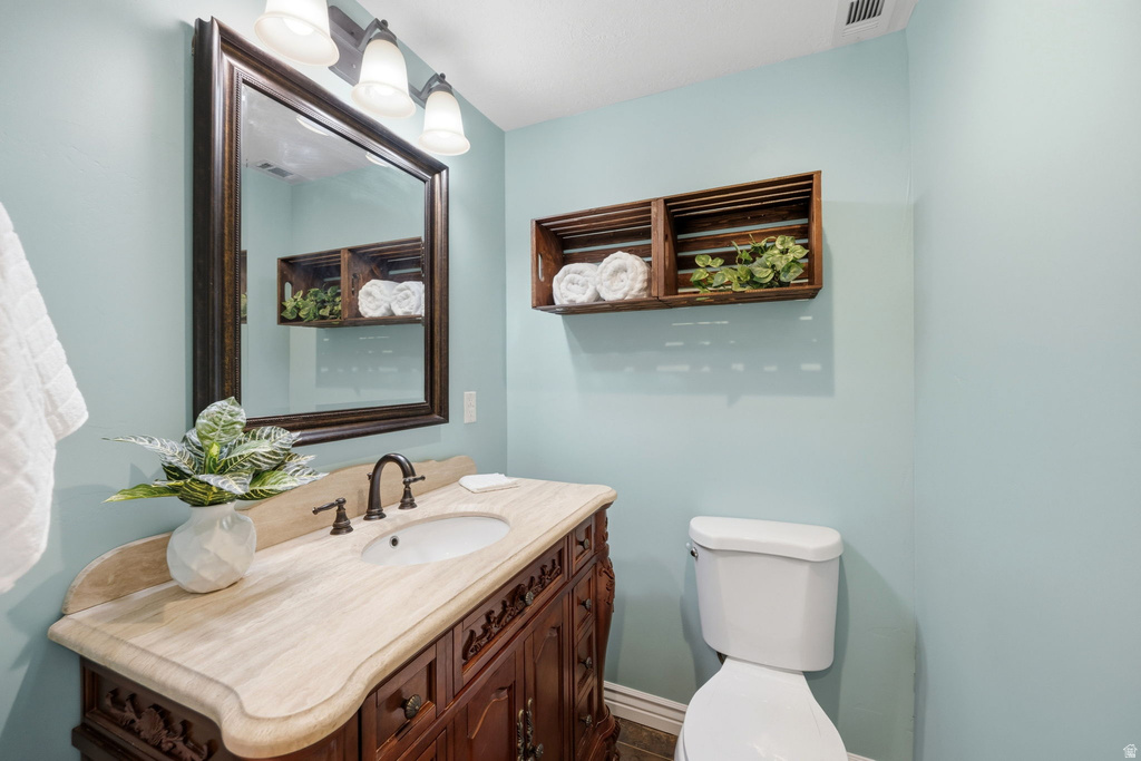 445 S SUNSET DR Kaysville, UT 84037