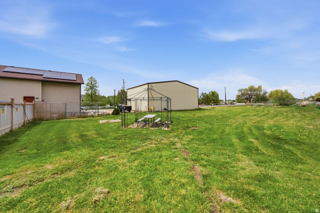 445 S SUNSET DR Kaysville, UT 84037