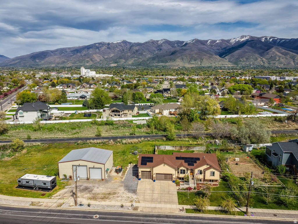 445 S SUNSET DR Kaysville, UT 84037