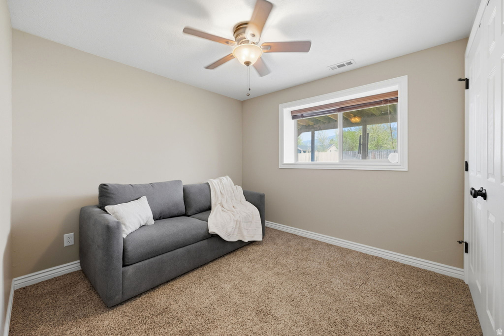 445 S SUNSET DR Kaysville, UT 84037