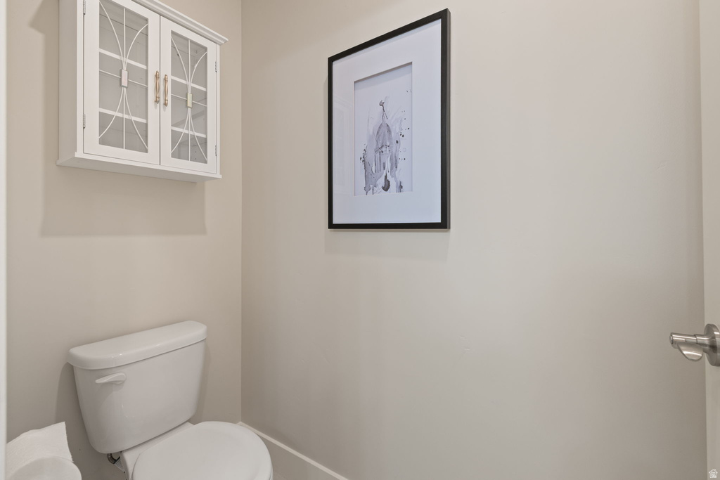 152 E MEANDERING WAY Saratoga Springs, UT 84045