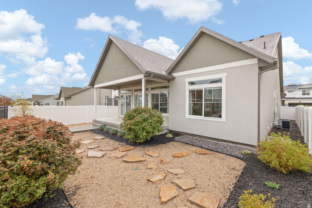 152 E MEANDERING WAY Saratoga Springs, UT 84045