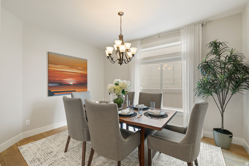 152 E MEANDERING WAY Saratoga Springs, UT 84045