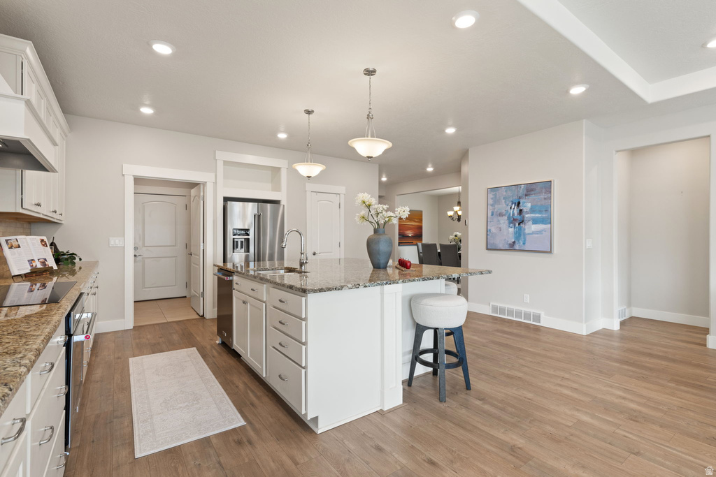 152 E MEANDERING WAY Saratoga Springs, UT 84045