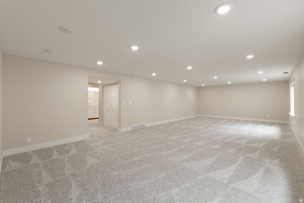 152 E MEANDERING WAY Saratoga Springs, UT 84045