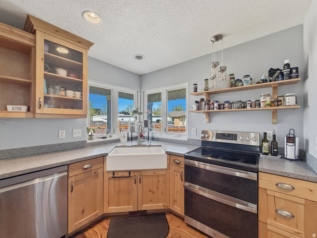 13844 S BELLE ISIS BAY Herriman, UT 84096