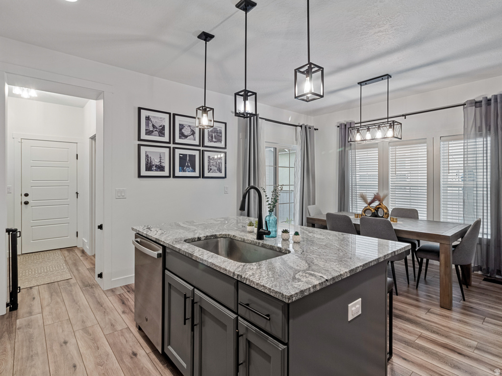 6453 W MOON VALLEY DR South Jordan, UT 84009