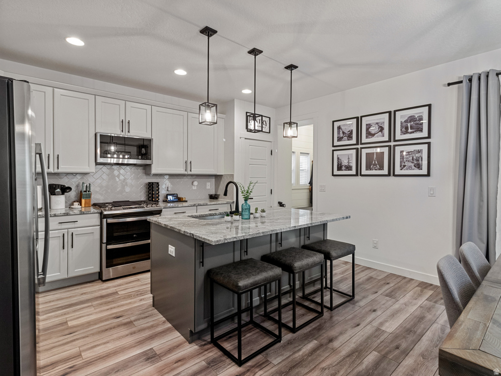 6453 W MOON VALLEY DR South Jordan, UT 84009