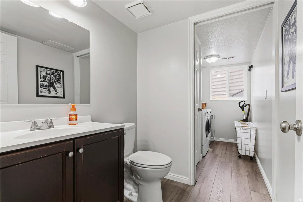 7975 S SHOWCASE LN Sandy, UT 84094